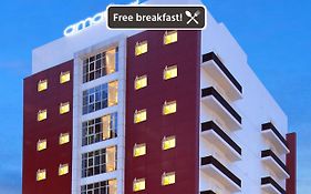 Amaris Hotel Margorejo Surabaya